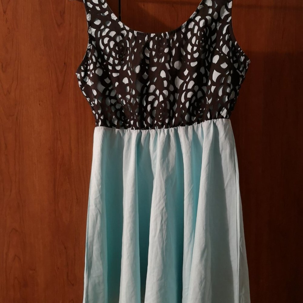dress - Picture 4 of 8